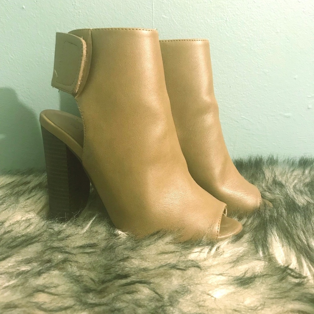 Heel Booties